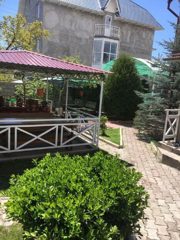 Guest House Visit Cholpon-Ata Kültér fotó